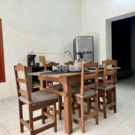 Casita Azul Colonial En El Centro De Merida. Bagian luar foto