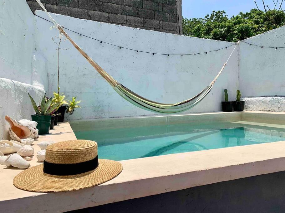 Casita Azul Colonial En El Centro De Merida. Bagian luar foto