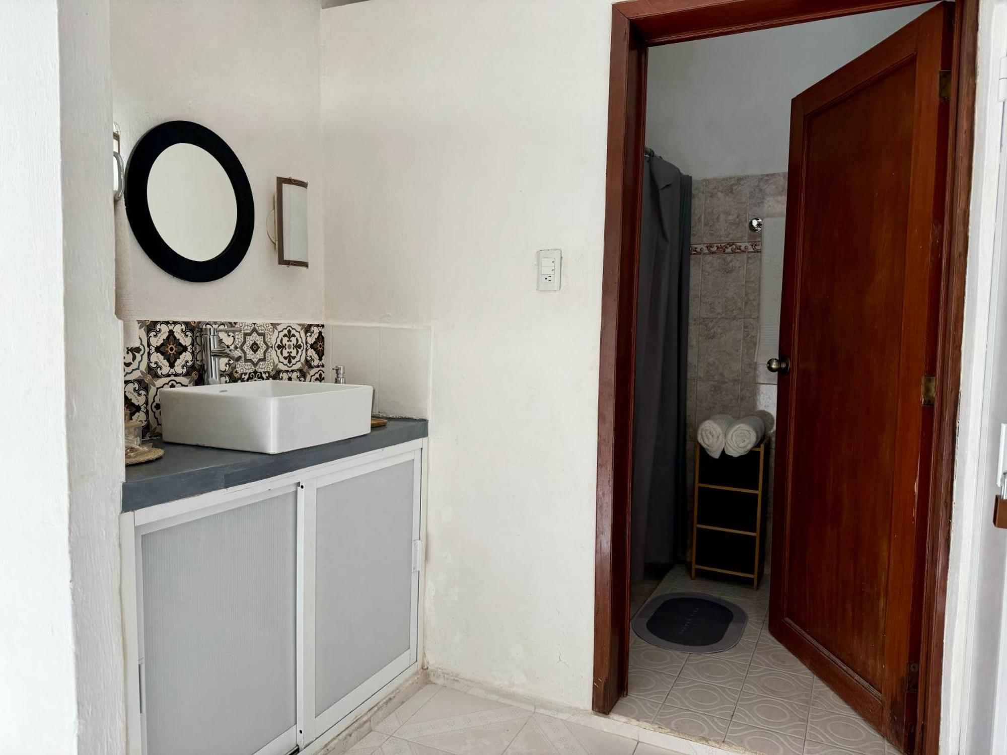 Casita Azul Colonial En El Centro De Merida. Bagian luar foto