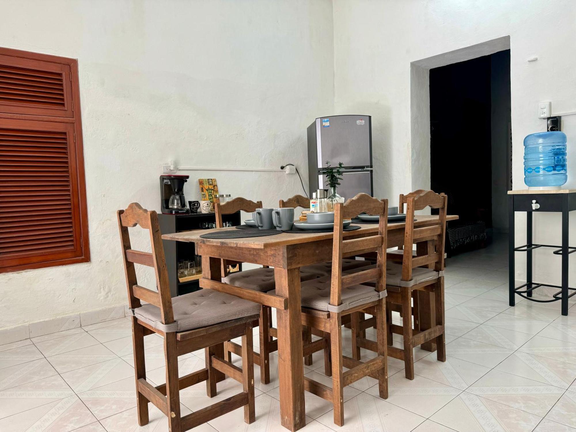 Casita Azul Colonial En El Centro De Merida. Bagian luar foto