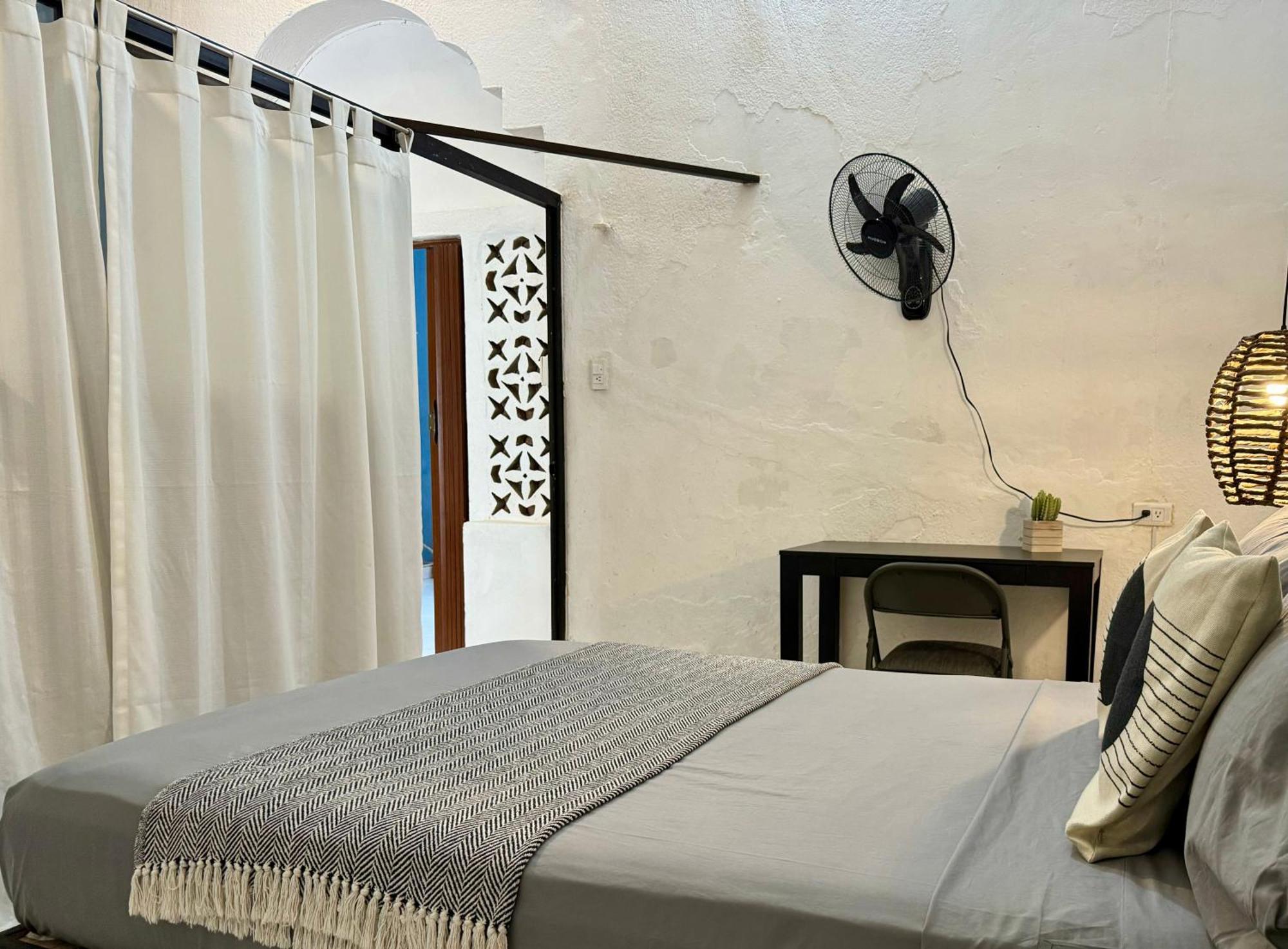 Casita Azul Colonial En El Centro De Merida. Bagian luar foto